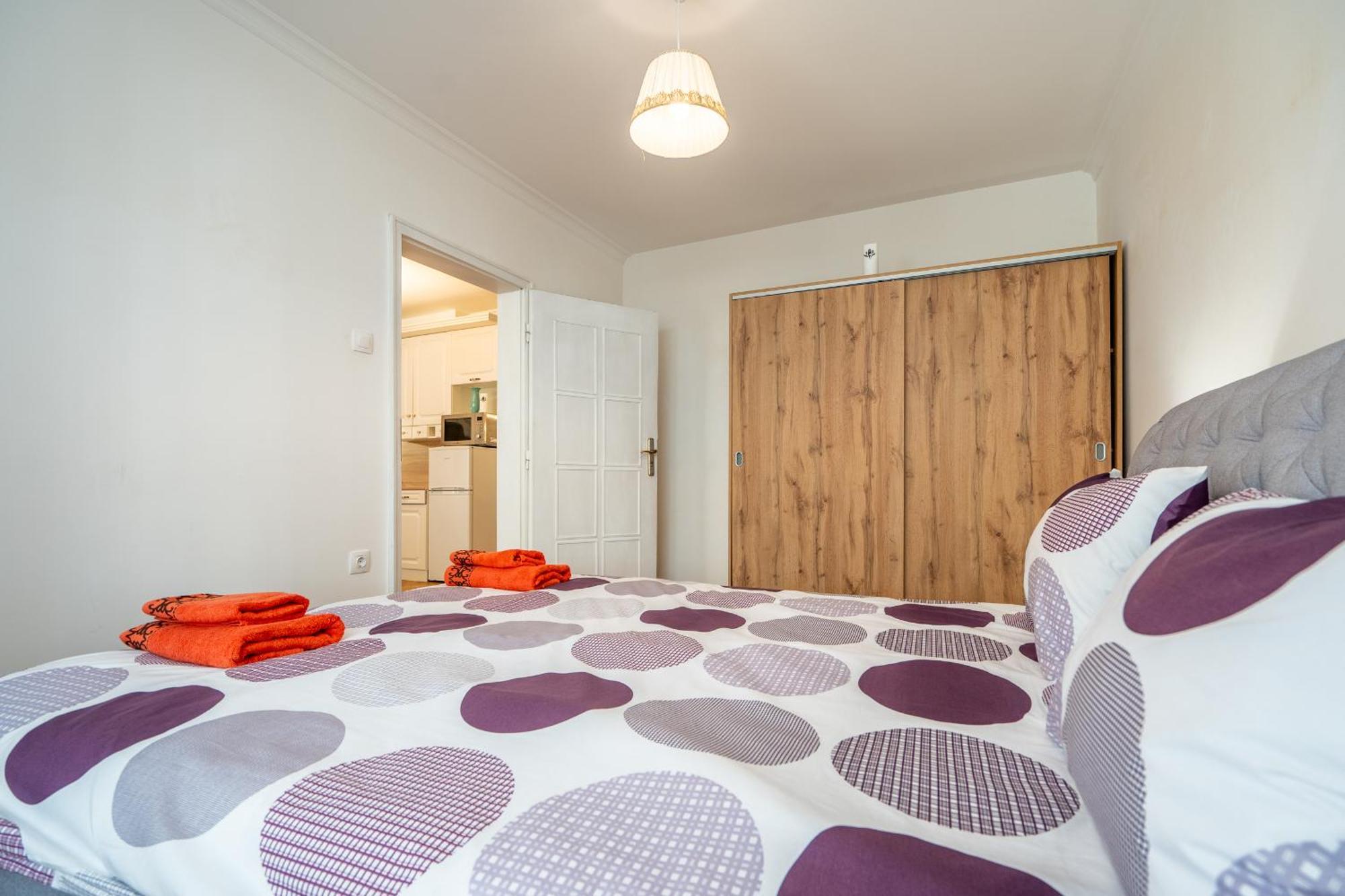 The Right Choice 13 Apartment *