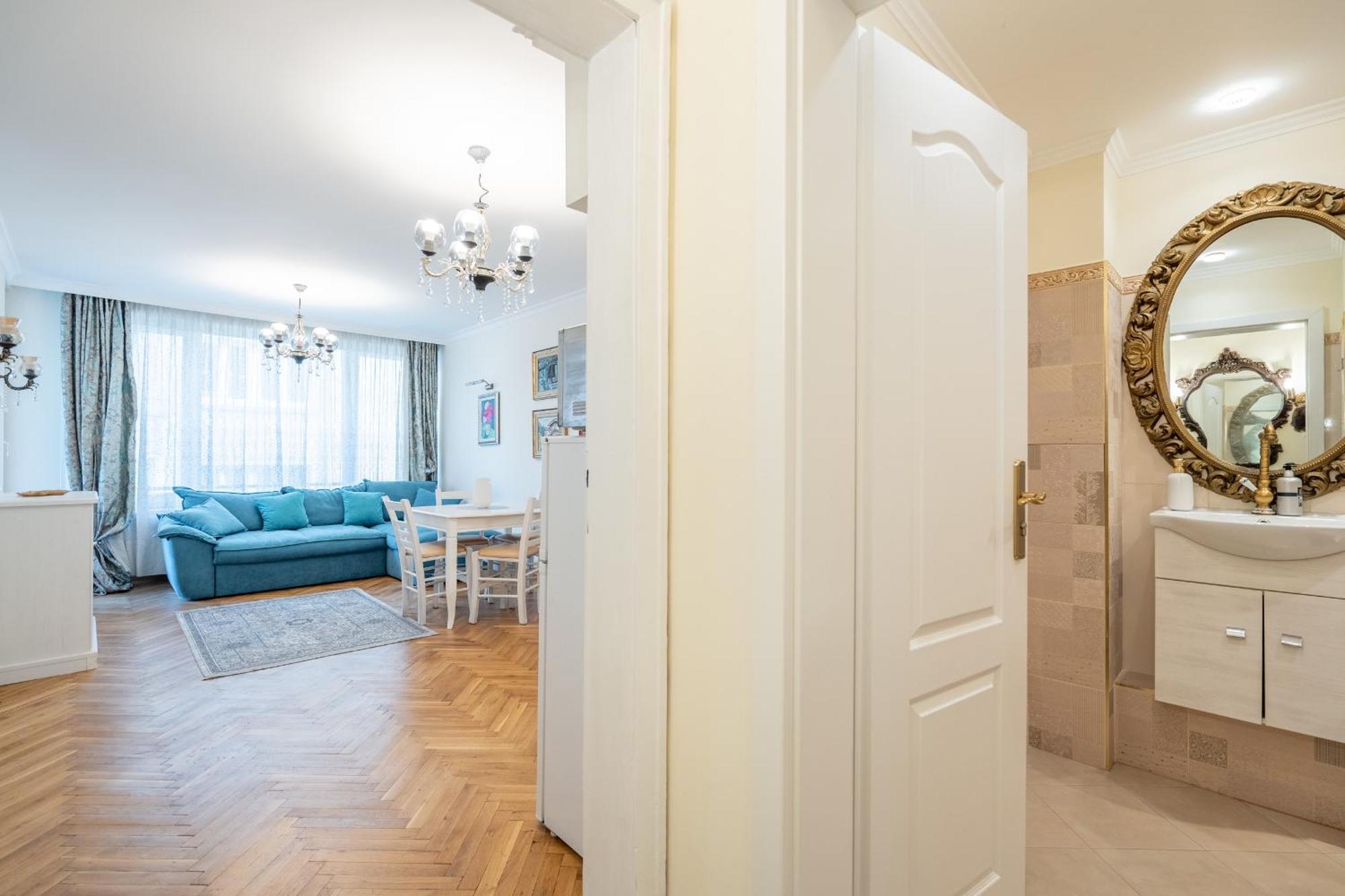The Right Choice 13 Apartment
