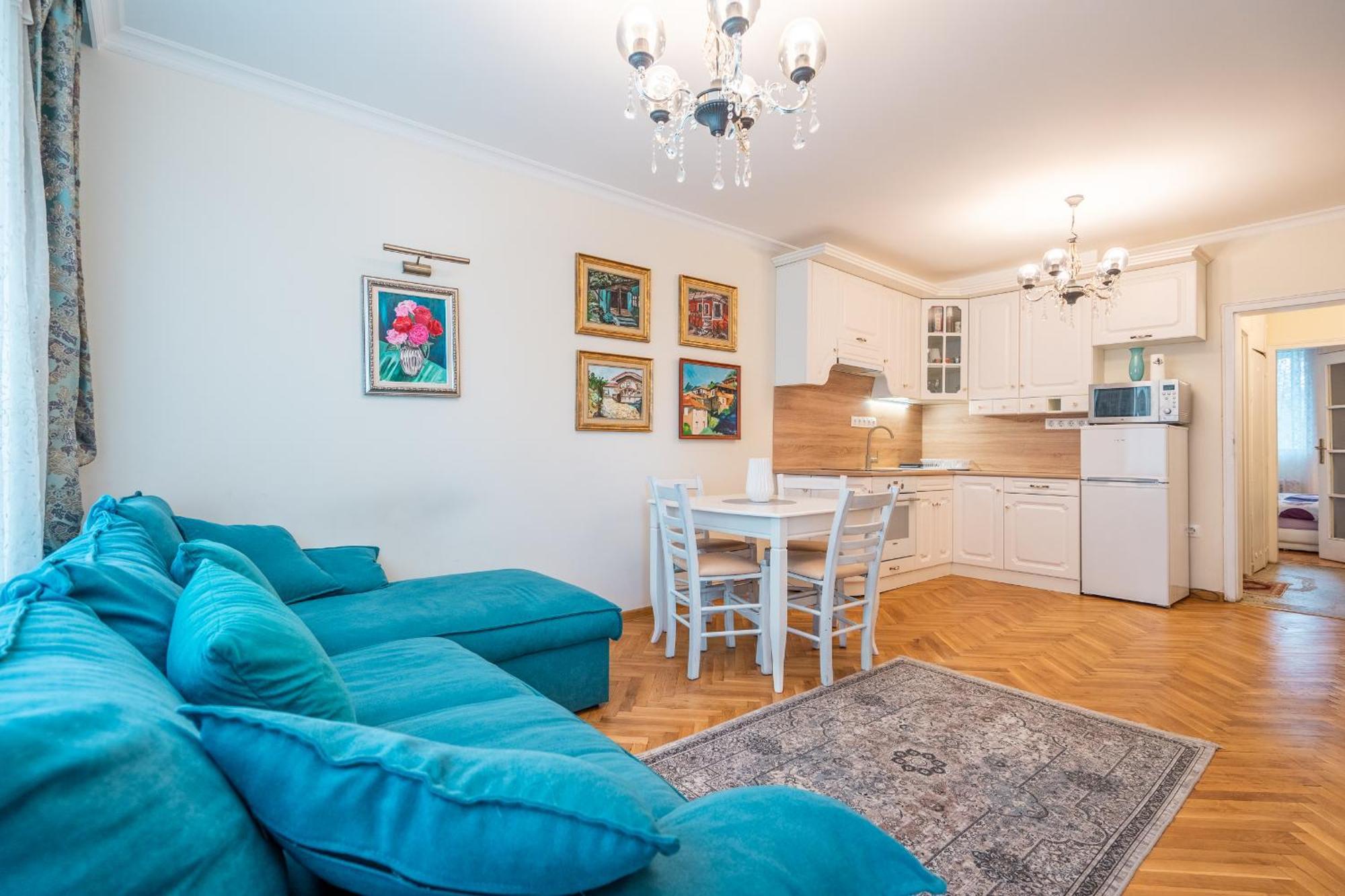 The Right Choice 13 Apartment